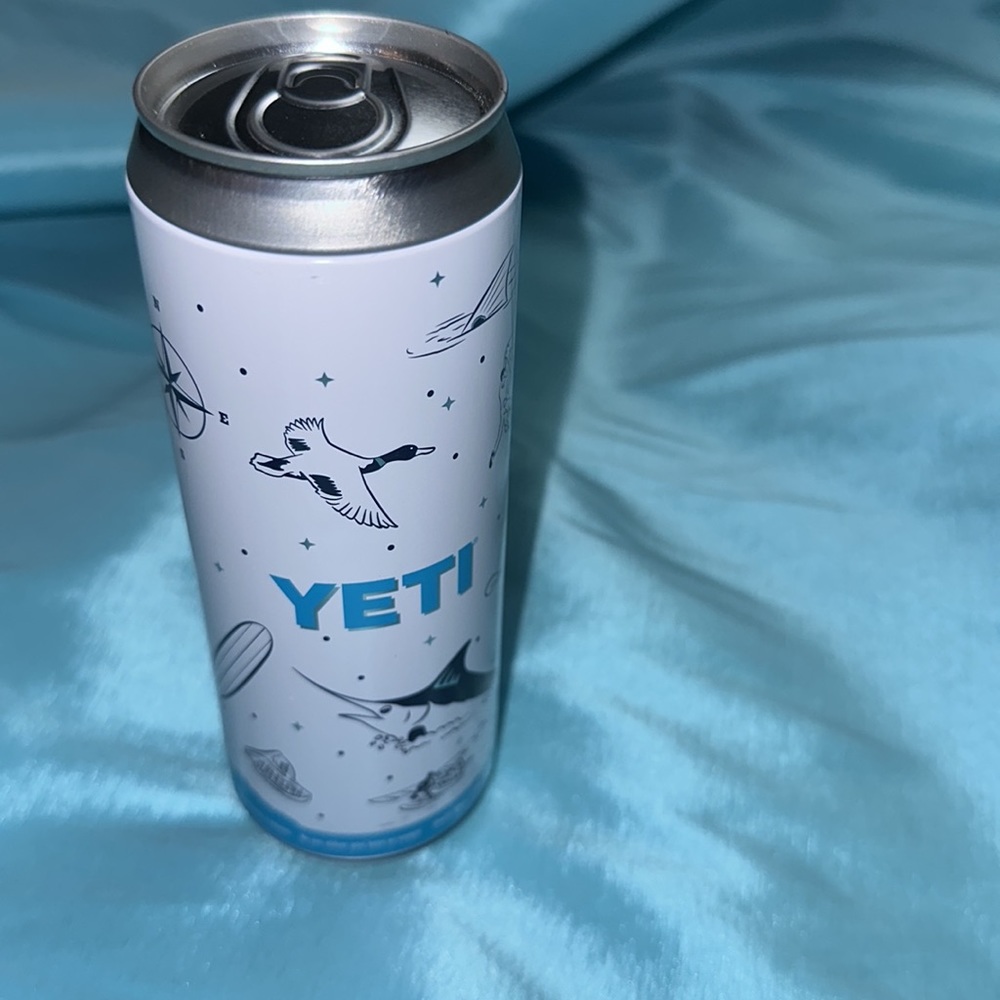 Yeti storage can. Slim.